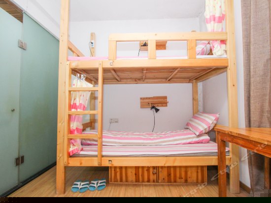 四人间(床位房)