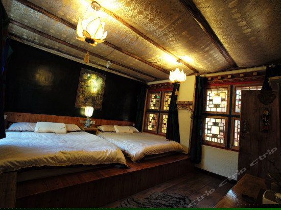 唐卡豪华标准间