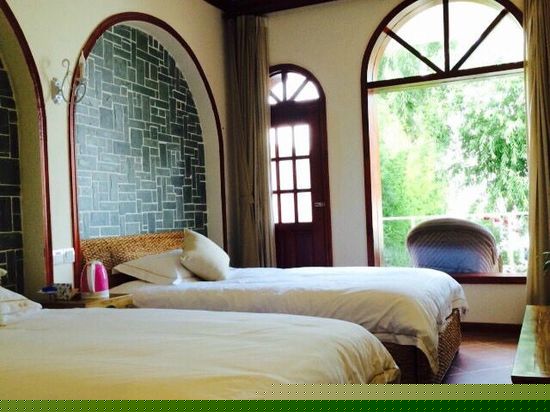 石青田园风标间