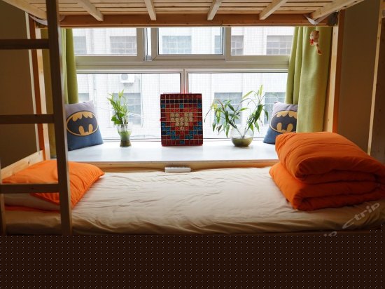 女生四人床位房