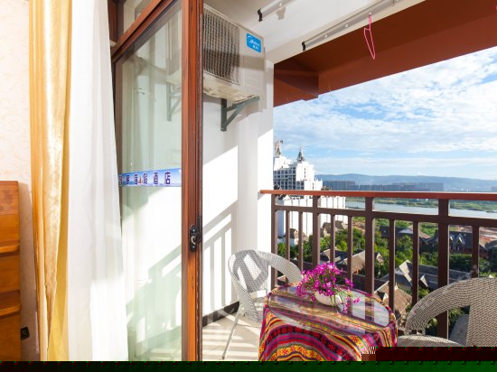 阳台江景双床房