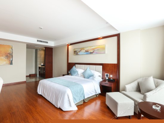 上品豪华大床房