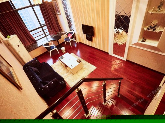 复式豪华时尚房