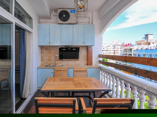 精品蜜月阳台房