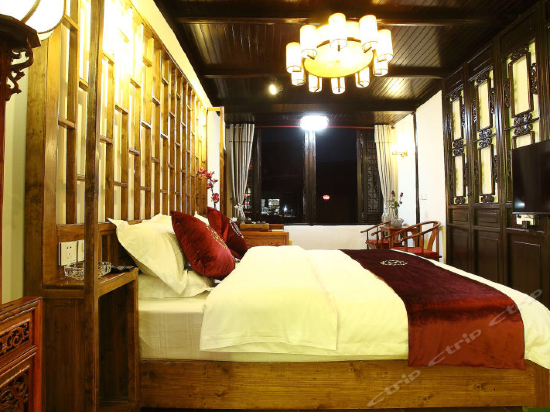 杜若临河豪华大床房