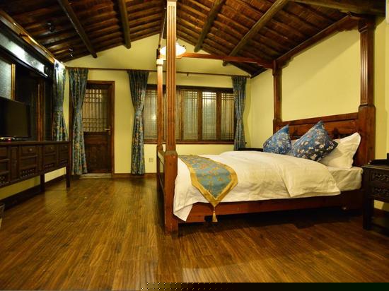 豪华露台大床房