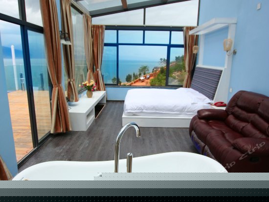 真美无敌全景大床房