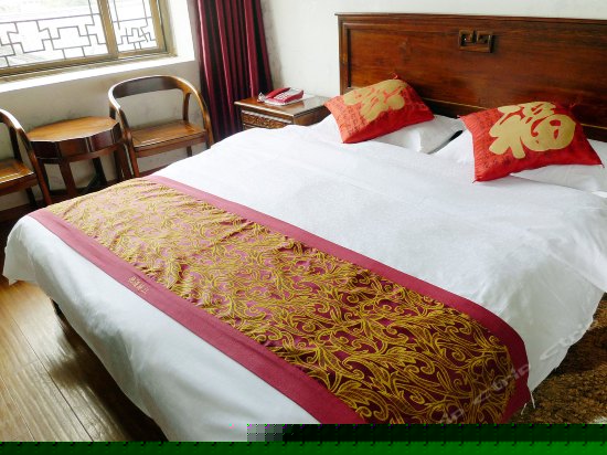 二楼阳光大床房