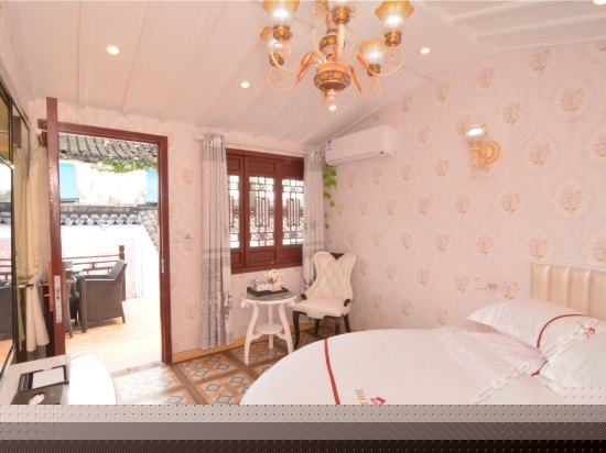 琦罗香(浪漫圆床房)