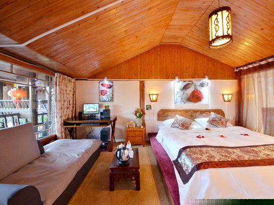 义尚典雅蜜月房