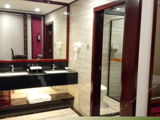 豪华套房双床房