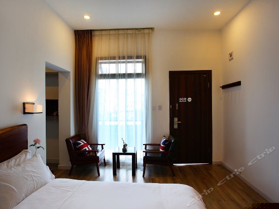 四谛（园景大床房）