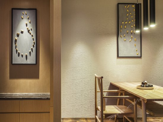 全景至尊大床房