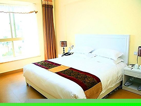 领海套房（四房一厅）