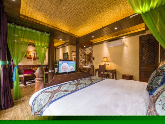 镜花水月豪华套房