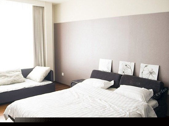 豪华双人大床房