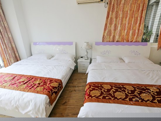 豪华双床景观套房