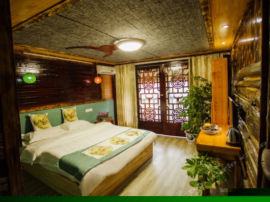 狩猎情缘大床房