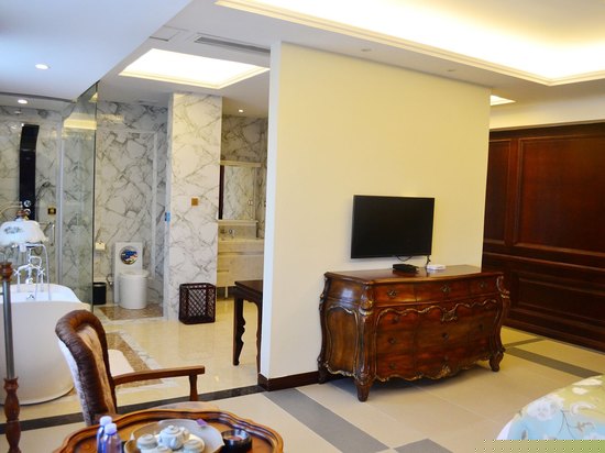 豪华景观大床房