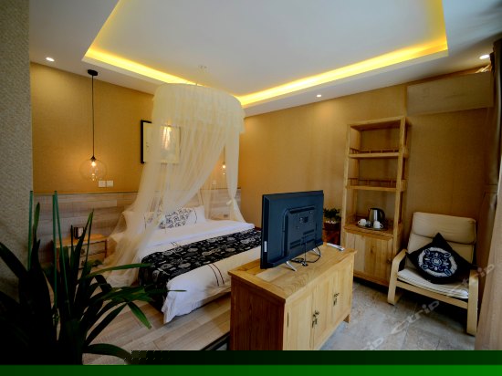 别墅豪华大床房