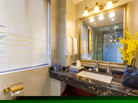 南亚风情望江大床房