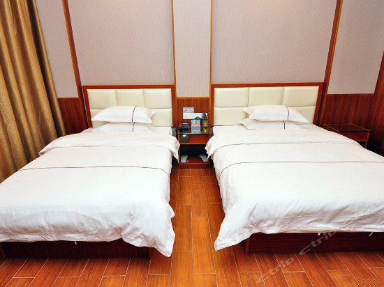 豪华商务电脑房