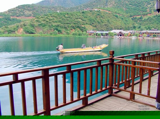 湖畔美人房（西侧）