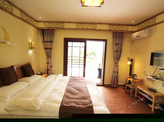 豪华观景大床房