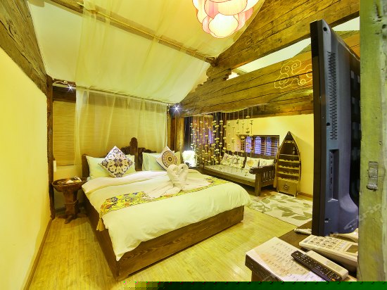 豪华蜜月套房（胜利幢）