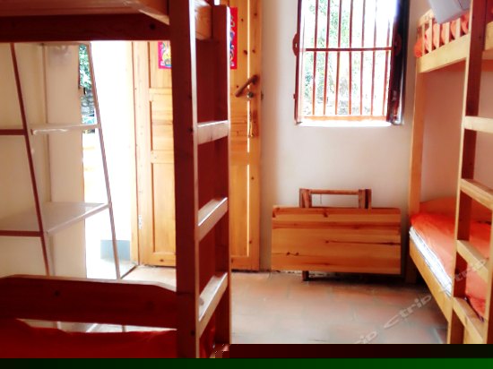 六人上下铺（床位房）