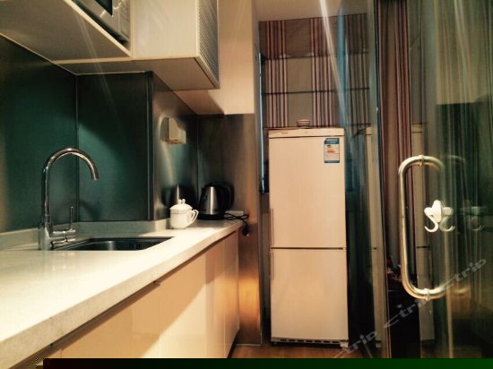 豪华江景大床房