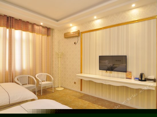 豪华典雅三人房