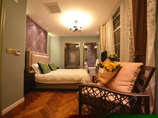 向日葵观景露台房