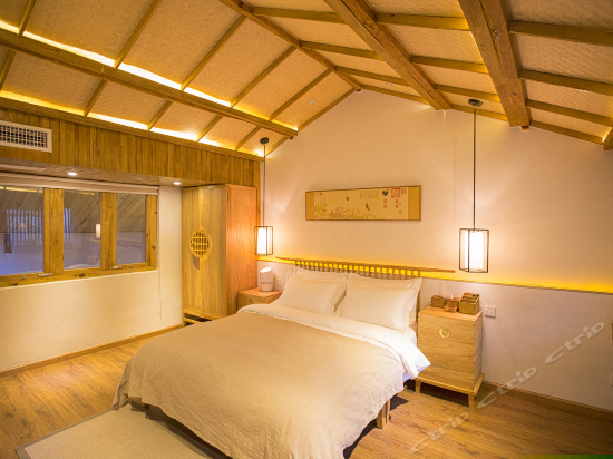 浪漫樱缘（独立空中花园套房）