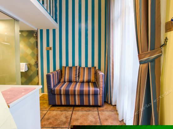 地中海复式（庭院副楼）