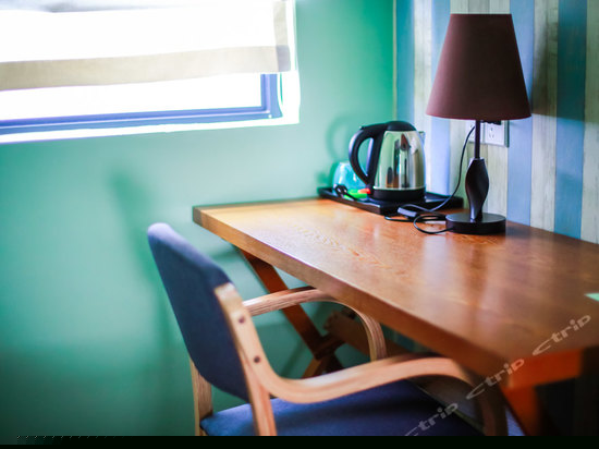 接廊简约双床房