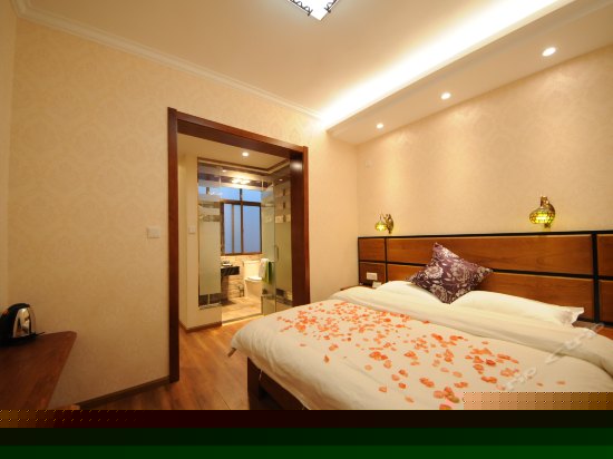 中式温馨小套房