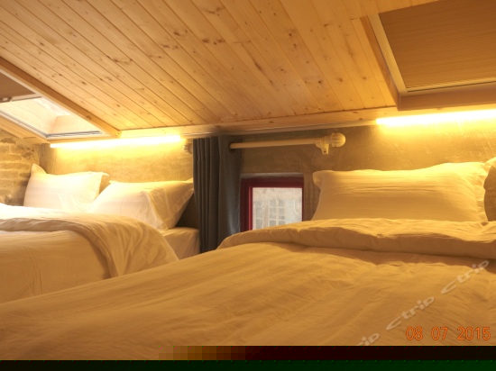 浪漫星空大双床房