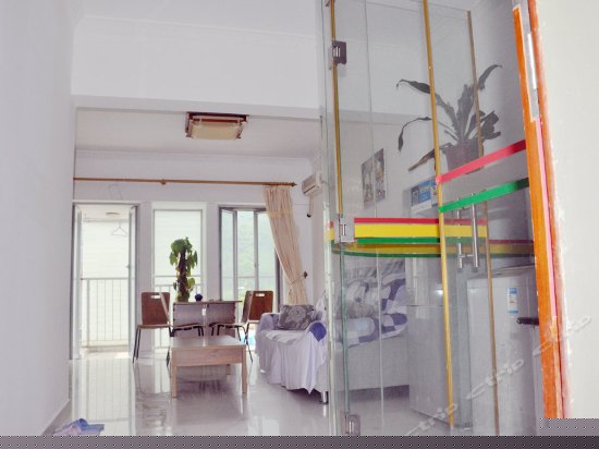 套房（两房一厅）