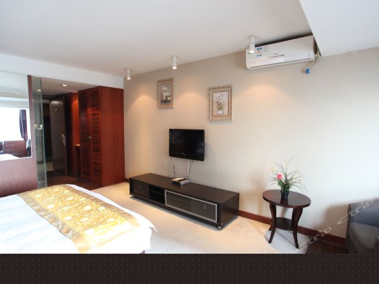 唯美豪华大床房(中宾)