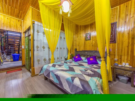 一楼阳光大床房