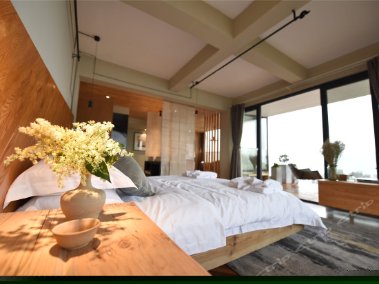 270度无敌露台海景蜜月大床房