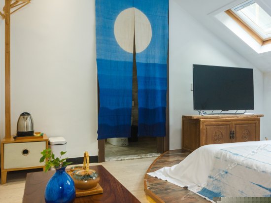 榻榻米艺术星空房黛蓝