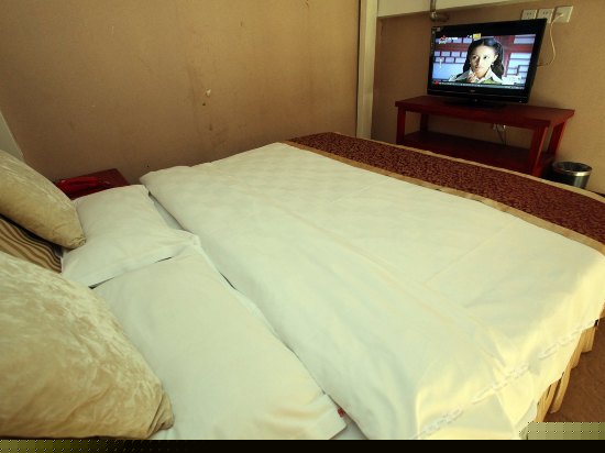 跃层大床机麻房