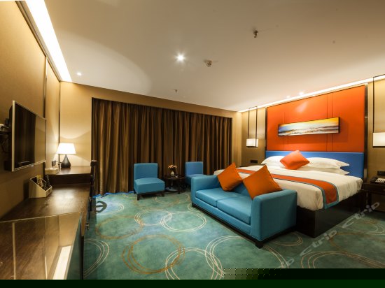 豪华商务大床房