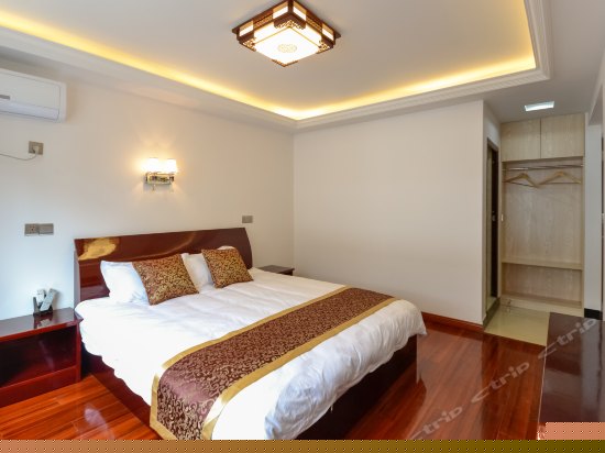 豪华观景大床房