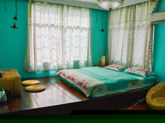 清新蜜月江景大床房