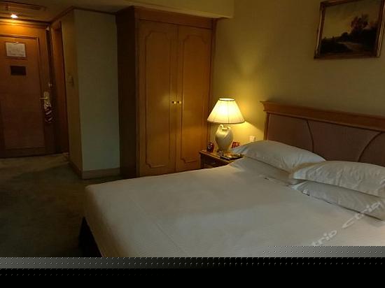 皇冠高级大床房