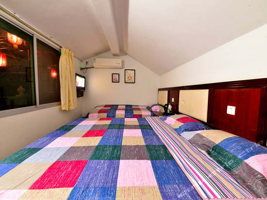 阁楼观景亲子房