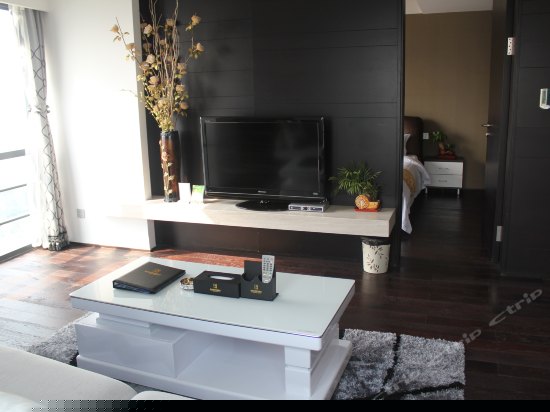 豪华海市双景双卧套房